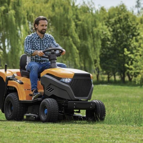Stiga Estate 584 E 33″ Battery Ride On Mower