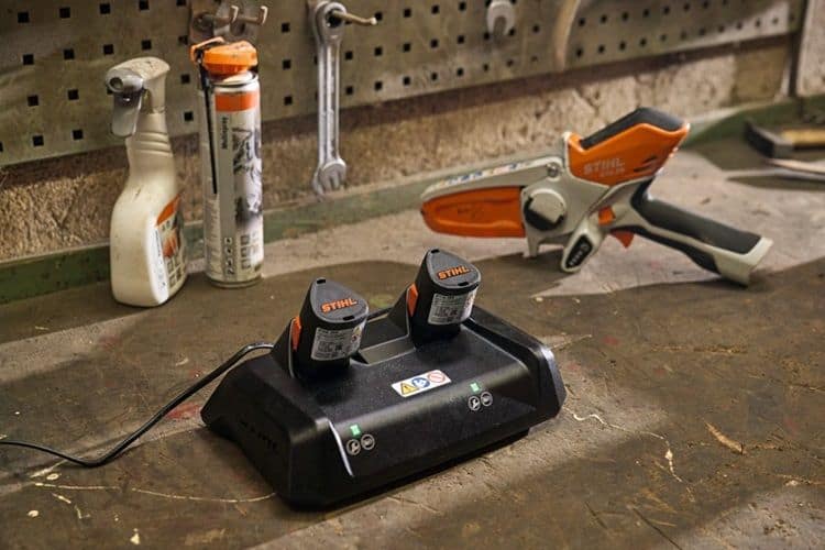 STIHL AL 5-2 Hi-Speed Dual Charger  – AS System