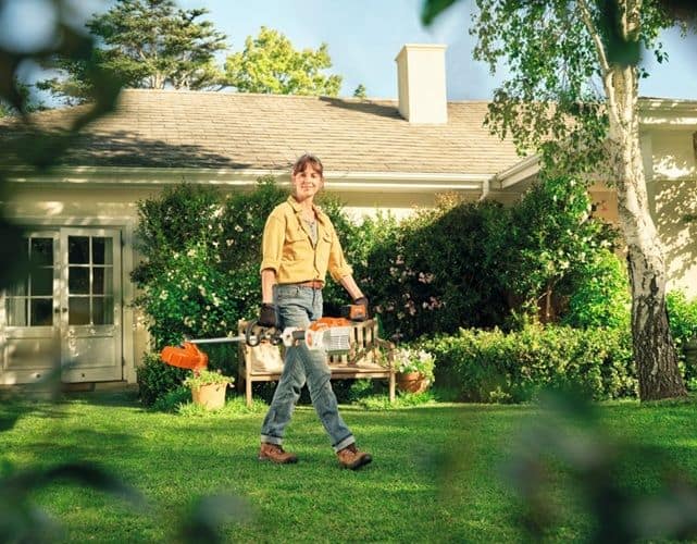 STIHL FSA 80R Cordless Battery Strimmer – AK System