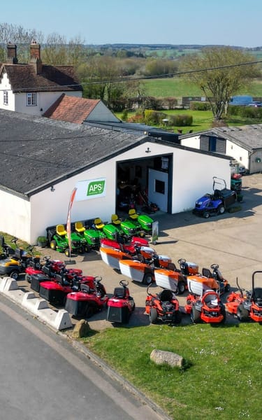 STIHL RT5097.1 37″ Powerful And Compact Garden Petrol Ride-On Mower